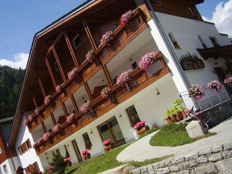 Residence Baia Dei Pini