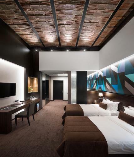 Bank Hotel