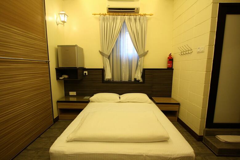 Hotel Shamrock Guest House II