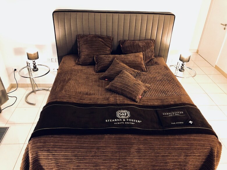 Suites & Spa Hotel