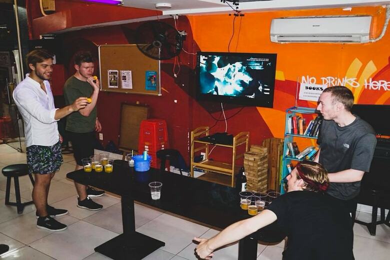 Hostal Hangout Hostel Hcm