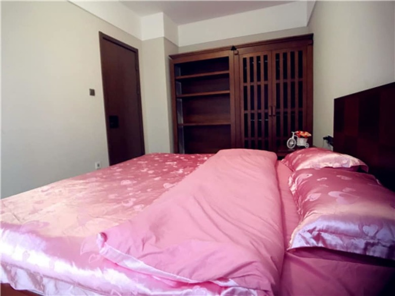 Sanya Linglong Lulushun Hotel