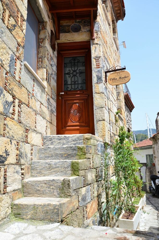 Villa Metis Stone Home
