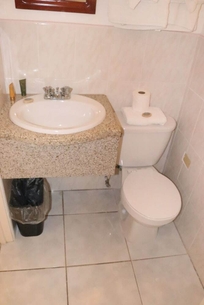 Villa Pink Rock Bed & Breakfast