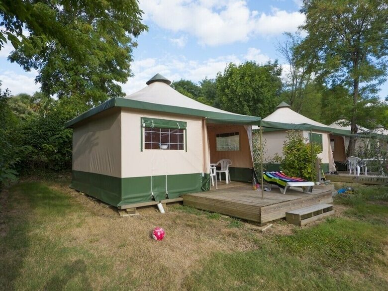 Camping L'apam�e