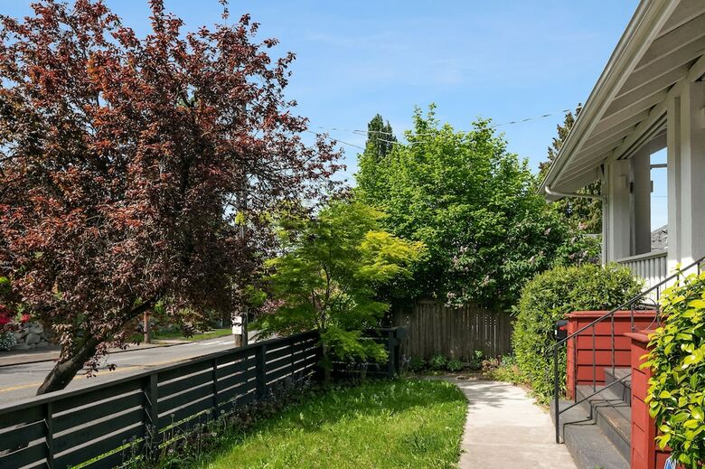 Seattle Vacation Home: Montlake 7 Bedroom