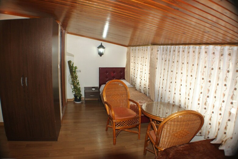 Bed & Breakfast Kosk Otel