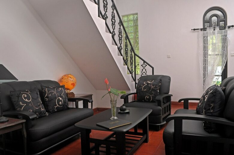 Villa Suriyagaha Hotel