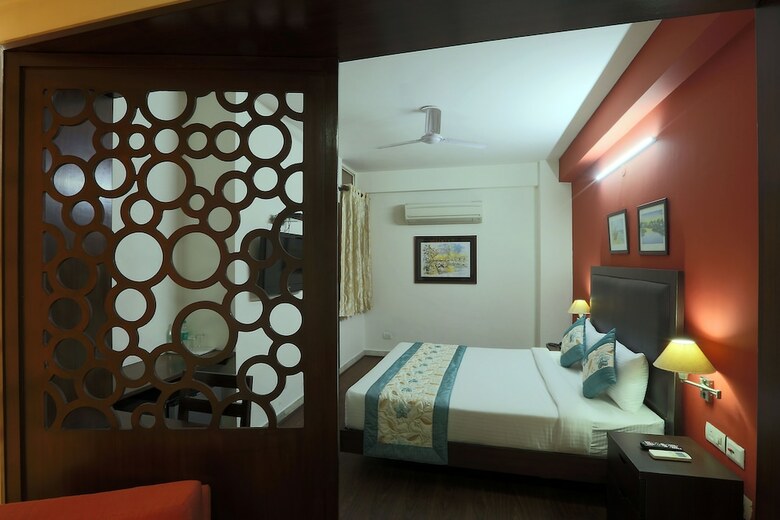 Green Lotus Airport Hotel