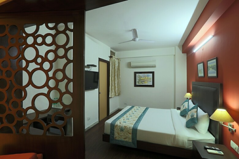 Green Lotus Airport Hotel