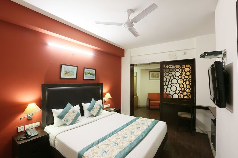 Green Lotus Airport Hotel