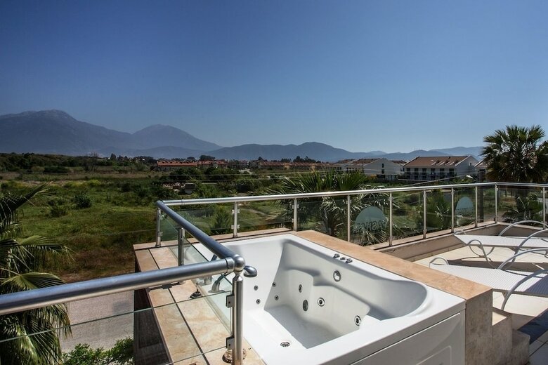 Hotel Pasham Beach Villa & Residence