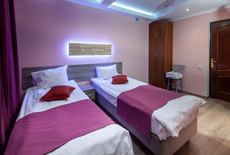 Garden Hotel
