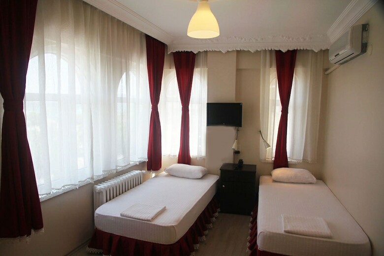 Boss II Hotel