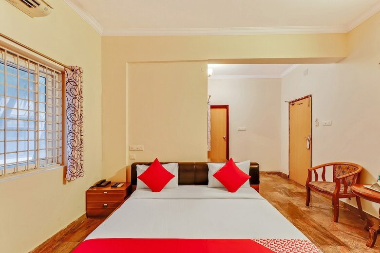 Oyo 451 Hotel Goyal Residency