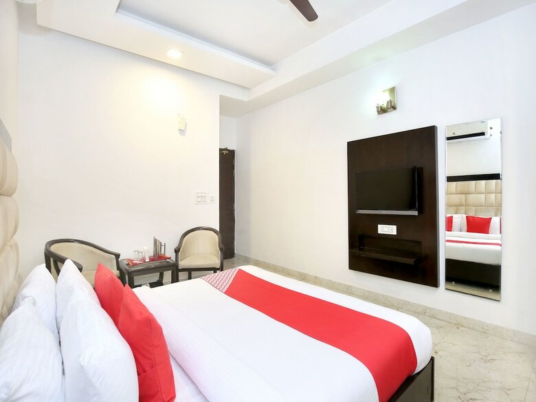 Oyo 1355 Hotel Dream