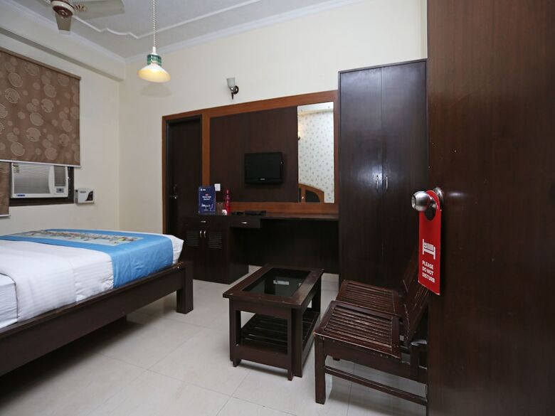 Oyo 9068 Hotel Green View