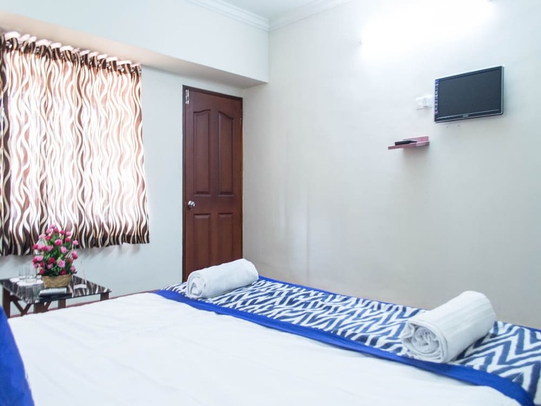 Hotel Oyo 5237 Island Lake Resort