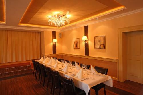 Hotel Restaurant Zum Schlossberg