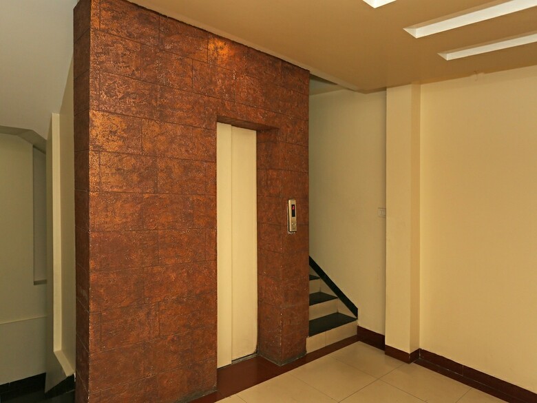 Oyo 992 Hotel Jalsa