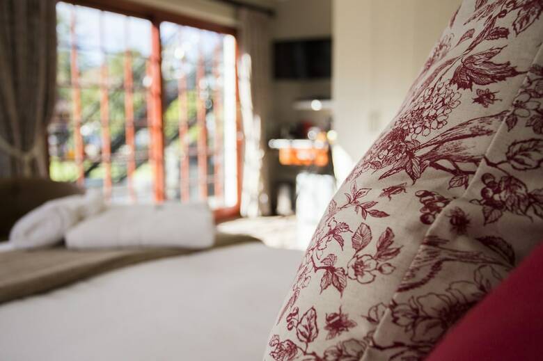 Hotel The Browns' Luxury Guest Suites