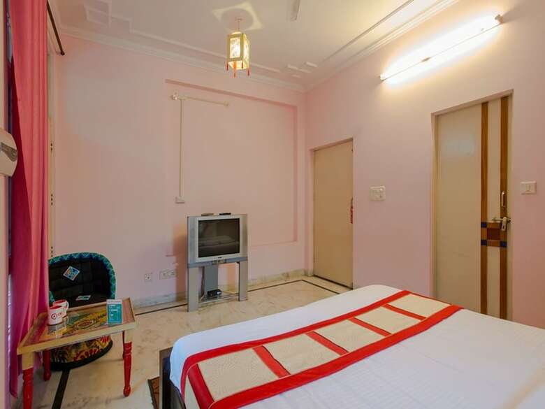 Oyo 1060 Hotel Rahwaas