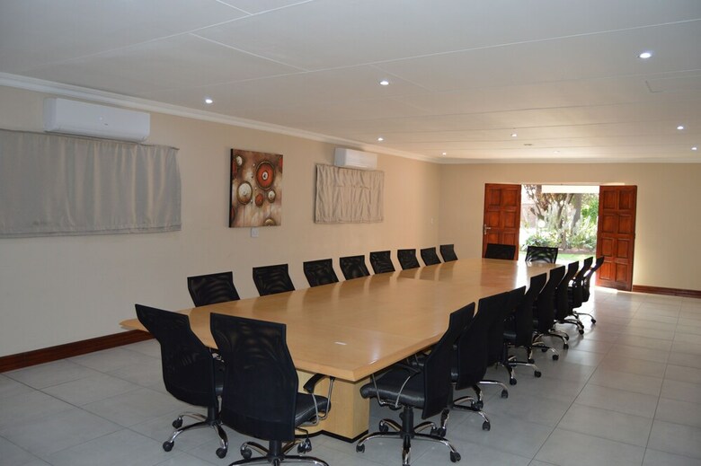 Airport Garden Boutique Hotel