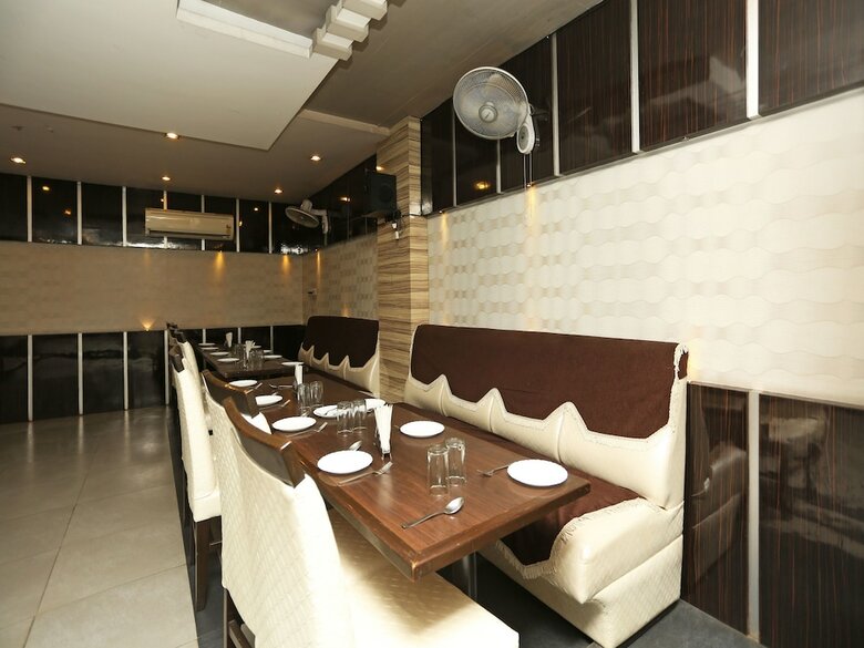 Oyo 1671 Hotel Sundaram