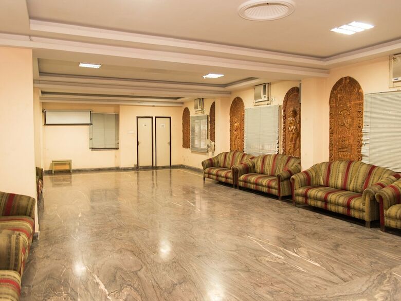 Hotel Oyo 3257 Kamala Inn