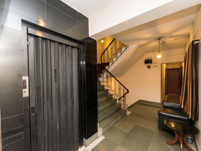Oyo 3055 Hotel Beeu