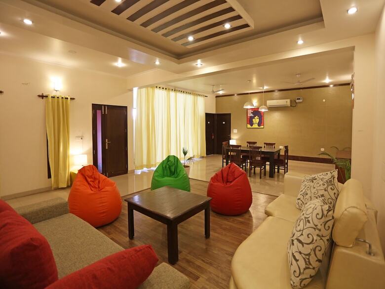 Hotel Oyo Flagship 144 Noida Expressway Nsez