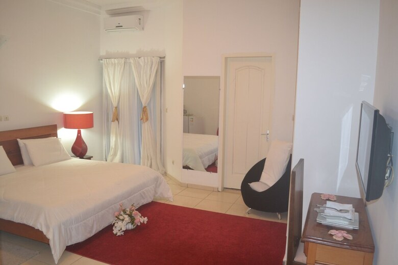 Hotel Le Jardin D'eden 2