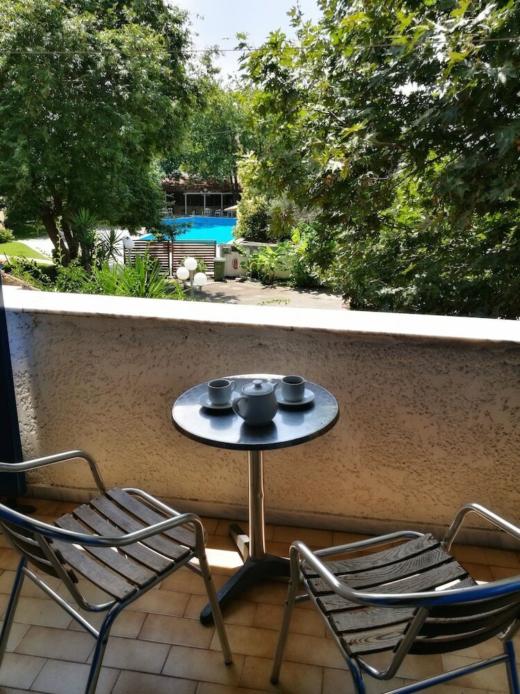 Apollo Beach Hotel