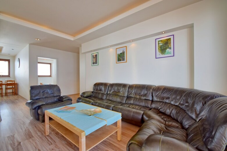 Ambria Apartments