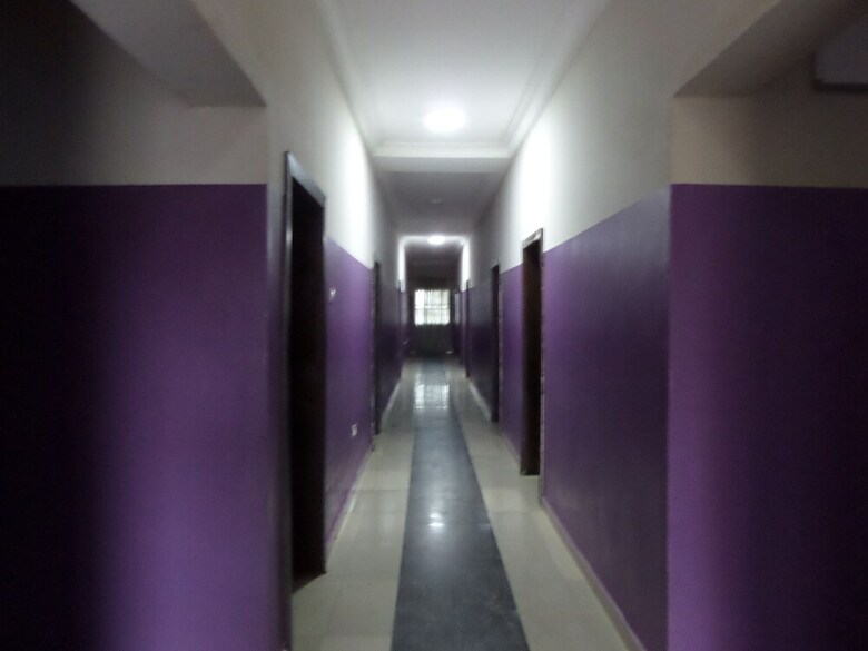 De Love Hotel