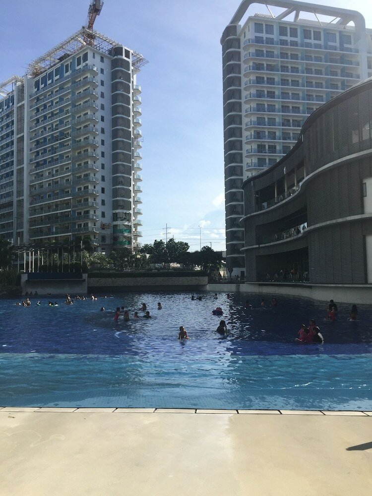 Azure Urban Resort And Residences
