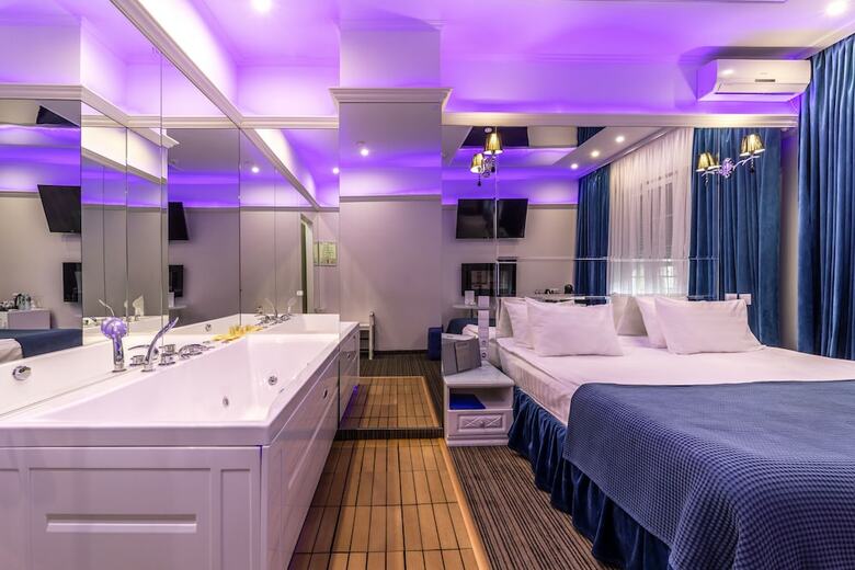Gipnoz Hotel