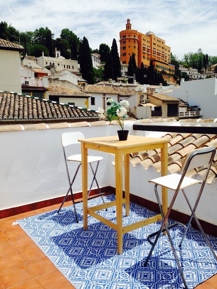 Pension Rooms Vita & Bar