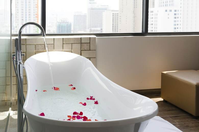 V Hotel Nha Trang