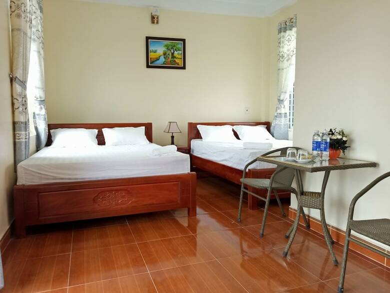 Hotel Van Long Homestay