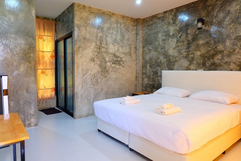 Hotel T Table Inthanon