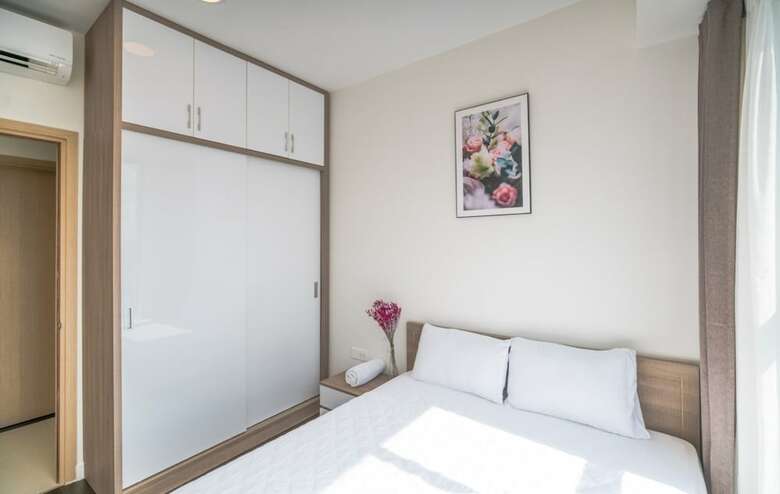 River Gate Apartment