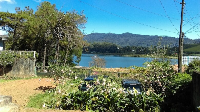 Villa Lake Crown Holiday Home