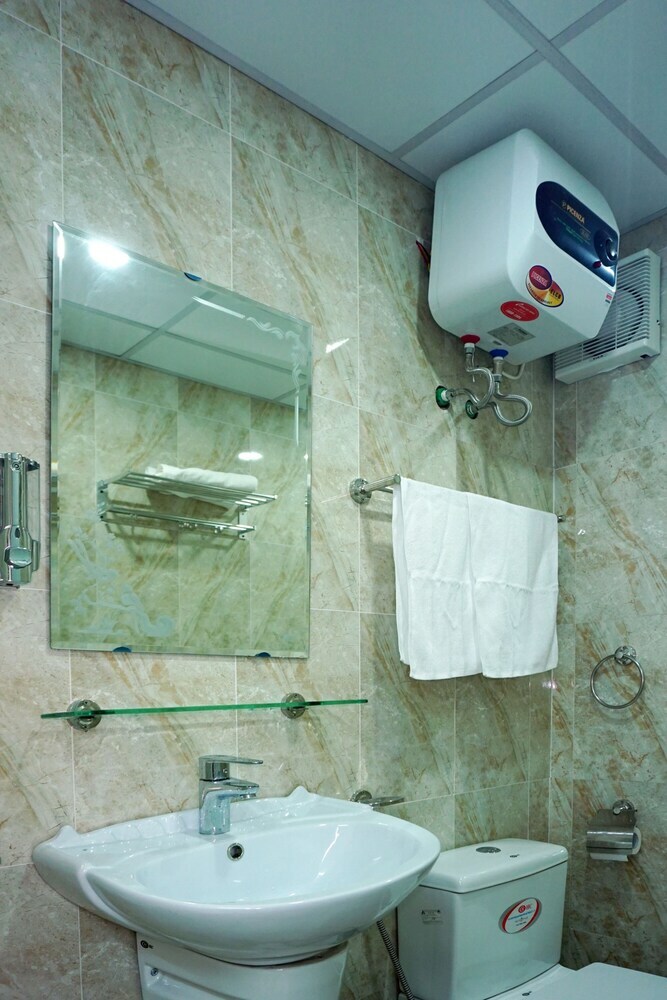 Apartamentos Hometel Newlife Ha Long