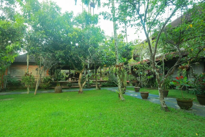 Hotel Nyoman Ada Resort