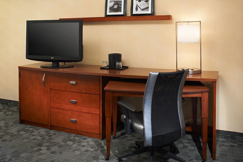 Hotel Courtyard By Marriott Chicago Deerfield