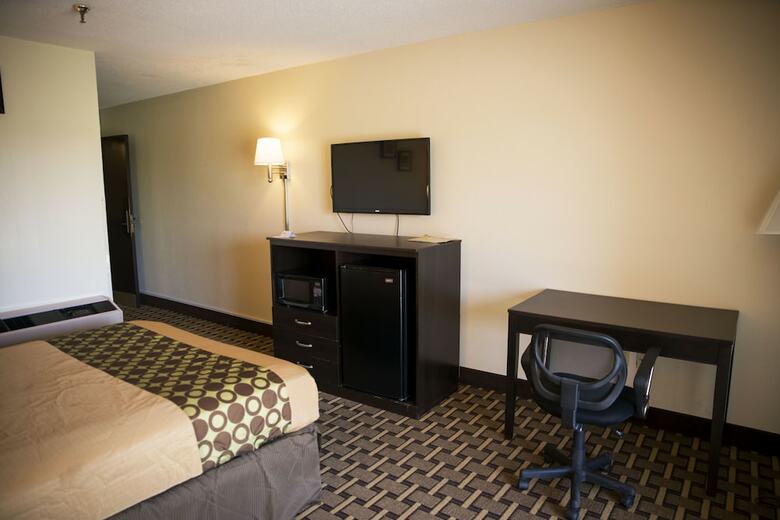 Hotel Ahoskie Inn