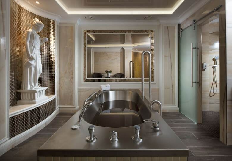 Hotel Chateau Monty Spa Resort