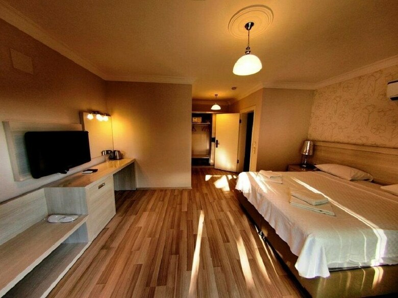 Yagmur Hotel