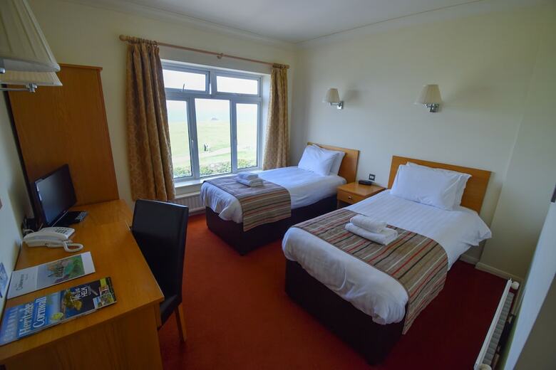 Kilbirnie Hotel